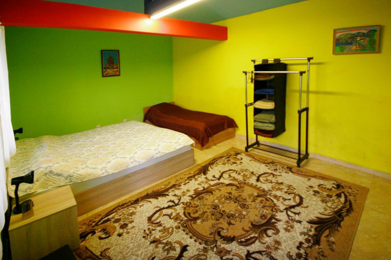 Chuchi Guest House 1 Zlatna Panega Bagian luar foto