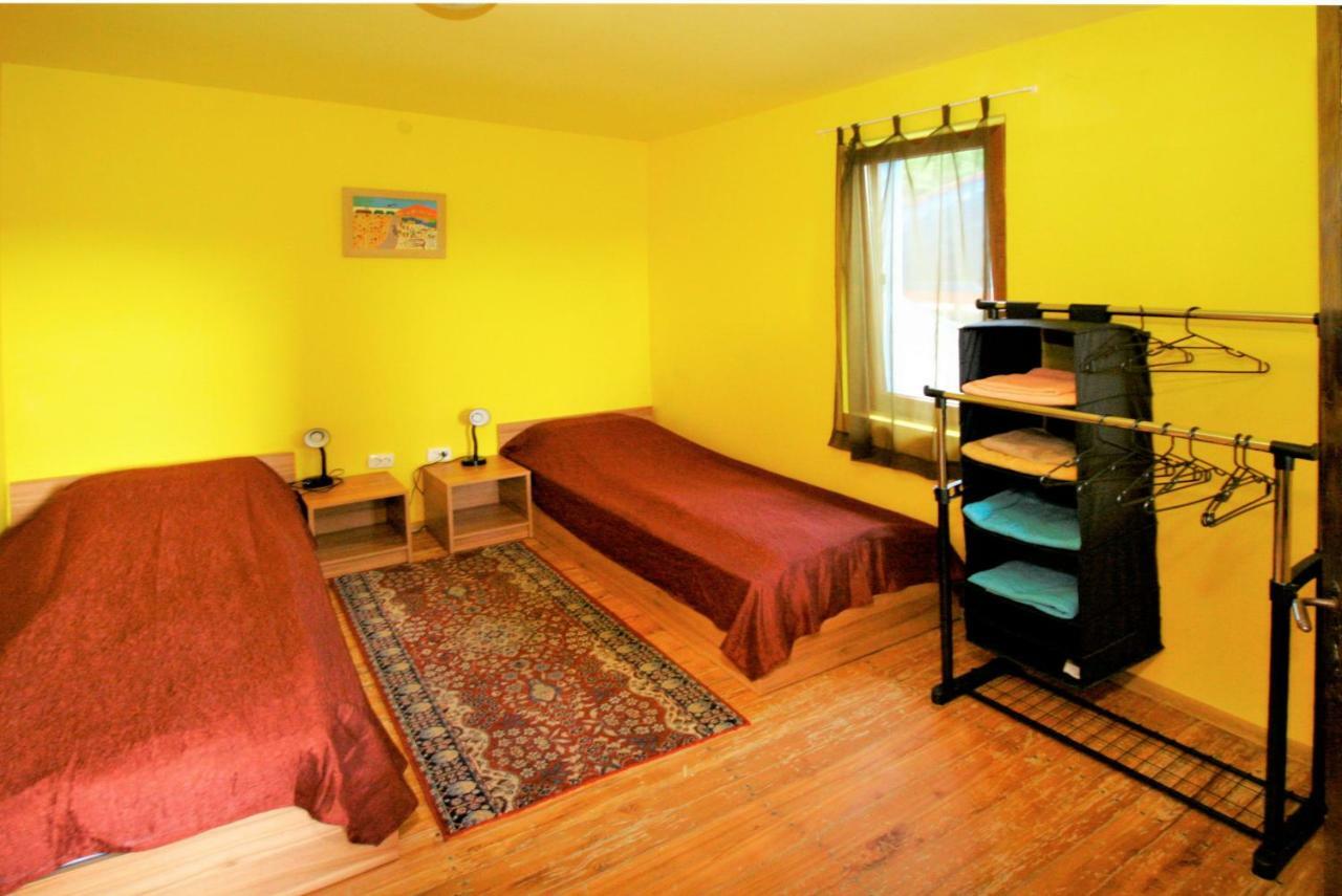 Chuchi Guest House 1 Zlatna Panega Bagian luar foto